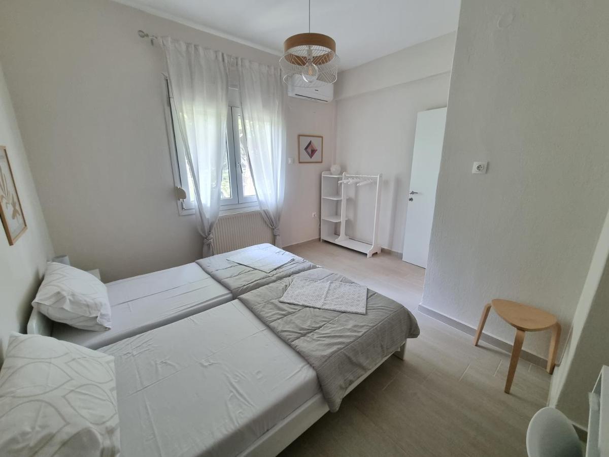Our Home-Fully Renovated Apartments And Studios By The Sea ニキティ エクステリア 写真