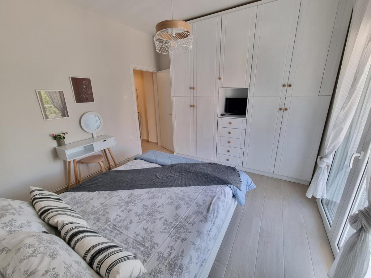 Our Home-Fully Renovated Apartments And Studios By The Sea ニキティ エクステリア 写真