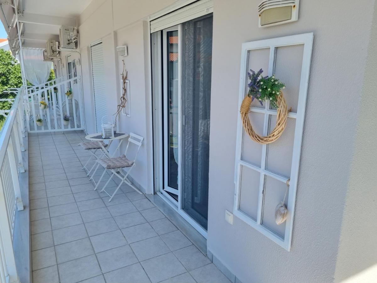 Our Home-Fully Renovated Apartments And Studios By The Sea ニキティ エクステリア 写真