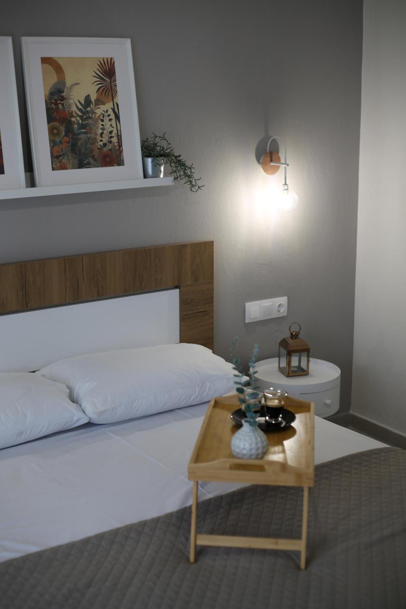 Our Home-Fully Renovated Apartments And Studios By The Sea ニキティ エクステリア 写真