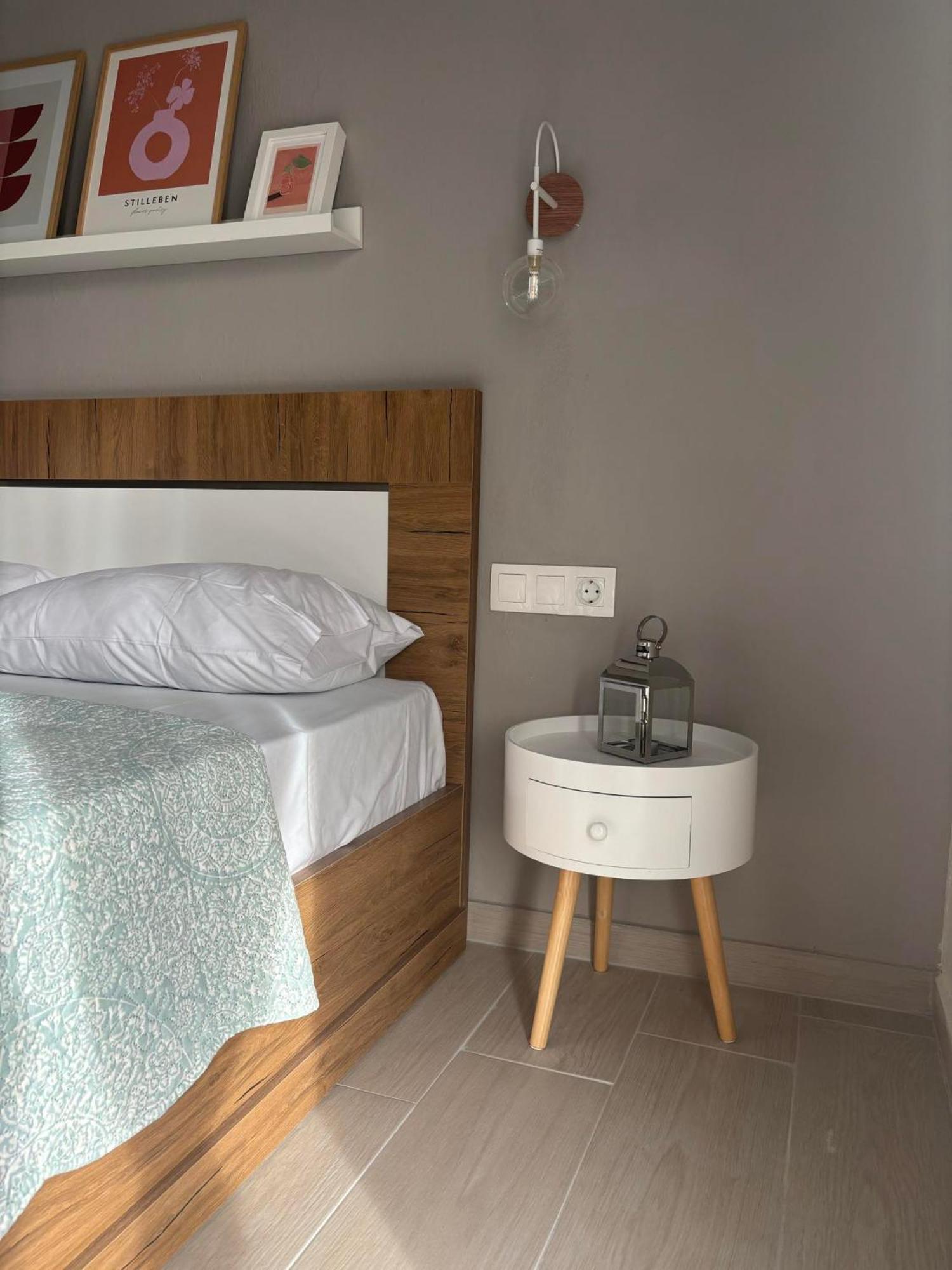 Our Home-Fully Renovated Apartments And Studios By The Sea ニキティ エクステリア 写真